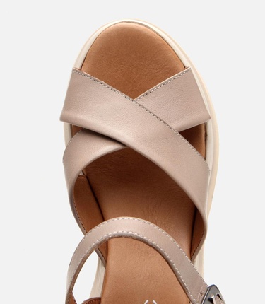  Kadın Deri Vizon Dolgu Topuklu Sandalet