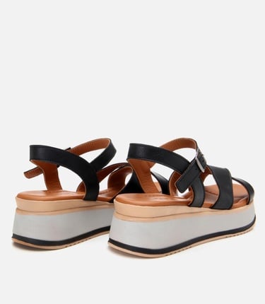  Kadın Deri Siyah Dolgu Topuklu Sandalet