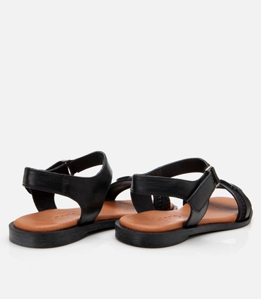  Kadın Deri Siyah Hasır Detaylı Düz Sandalet