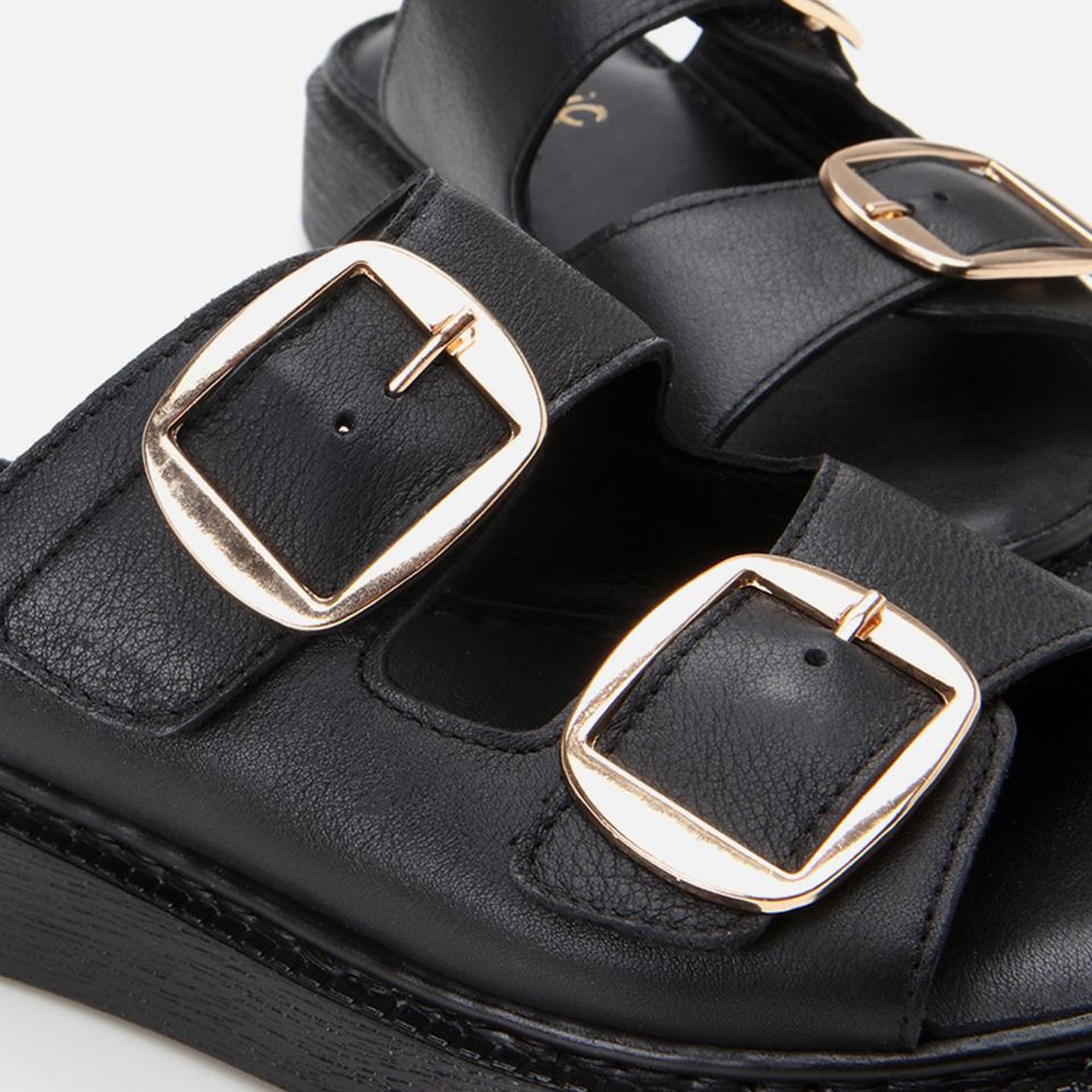 Kadın Deri Siyah Kemerli Düz Terlik