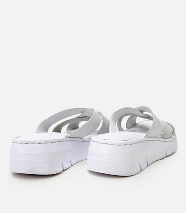  Kadın Deri Beyaz Comfort Terlik