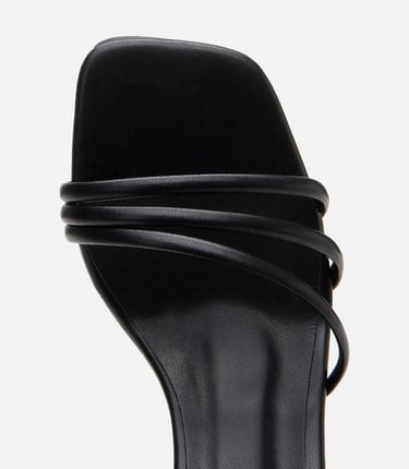  Kadın Siyah Topuklu Sandalet