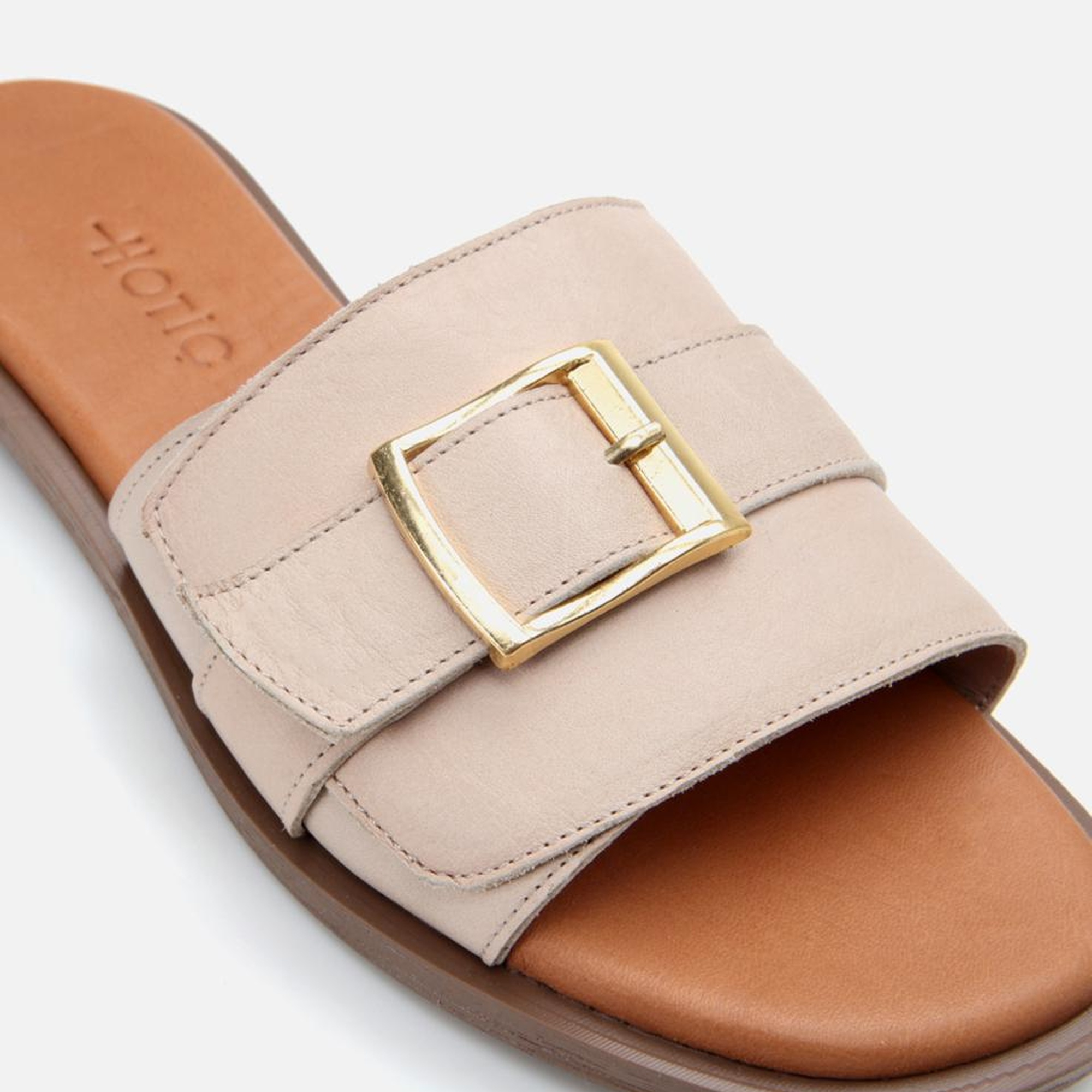 Kadın Deri Bej Kemer Detaylı Düz Terlik