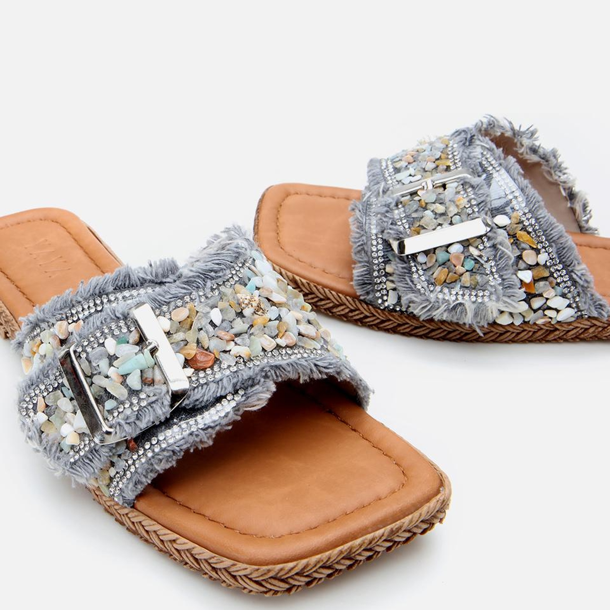 Kadın Gri Yaya Taşlı Terlik