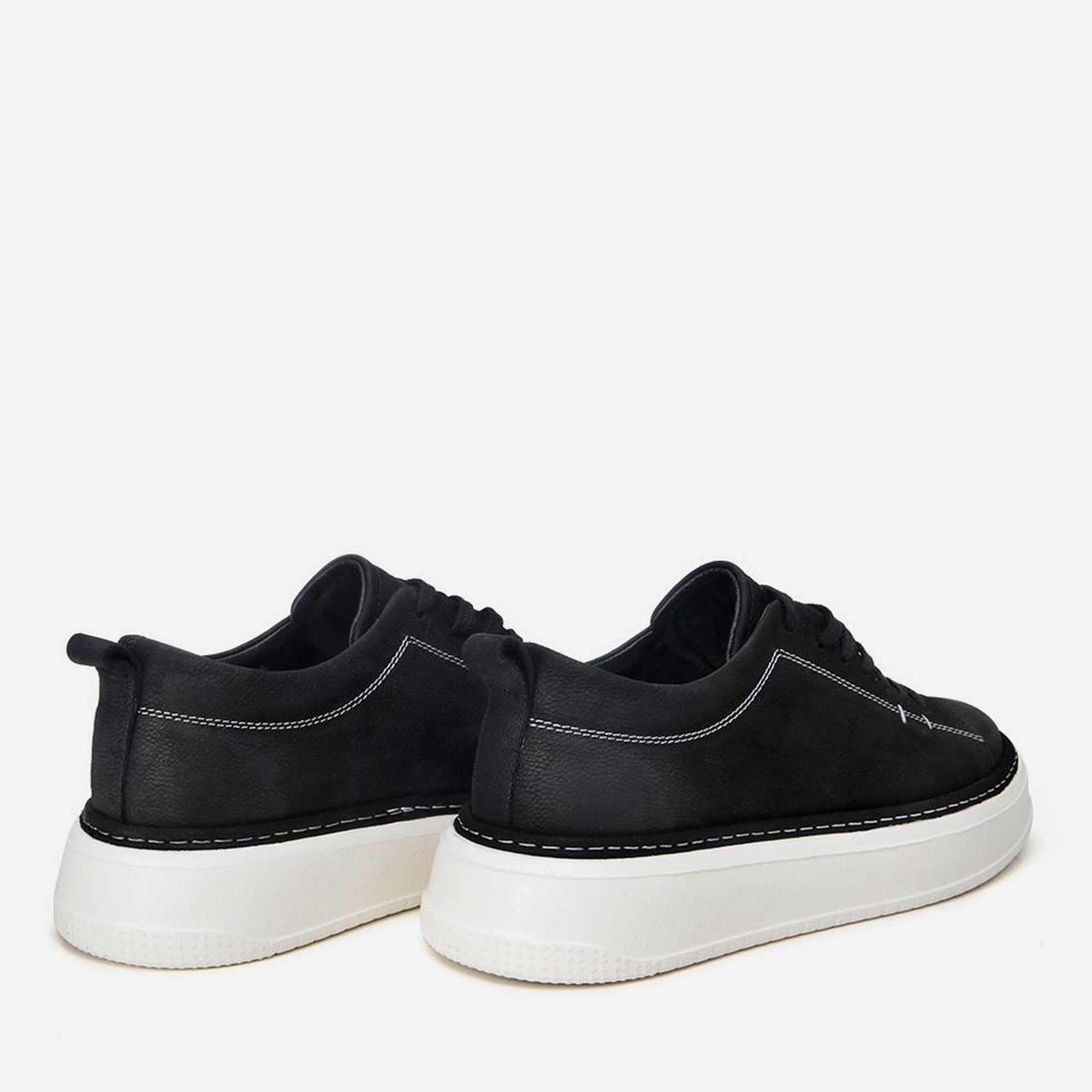 Erkek Nubuk Deri Siyah Hafif Tabanlı Spor Ayakkabı