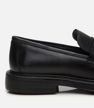  Erkek Deri Siyah Ultra Hafif Tabanlı Klasik Loafer