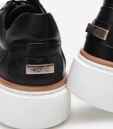  Erkek Deri Siyah Hafif Tabanlı Spor Ayakkabı