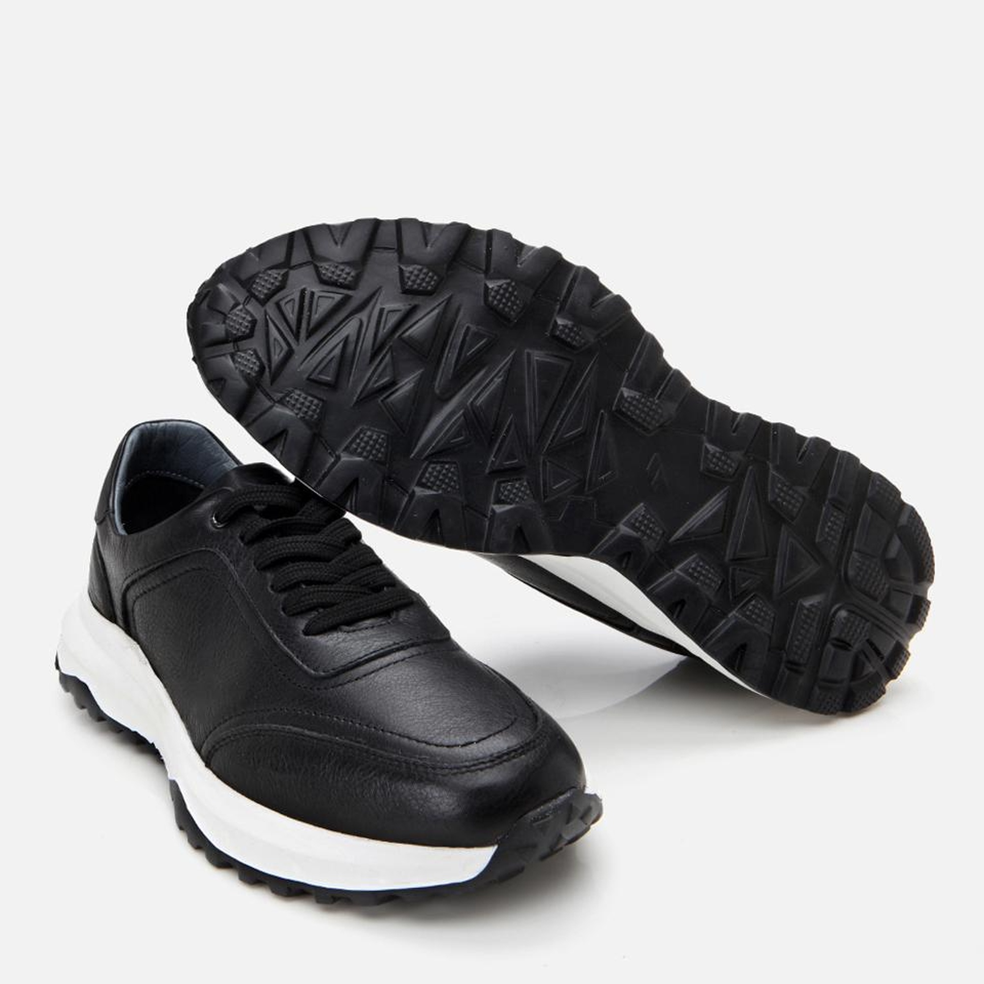 Erkek Deri Siyah Yumuşak Tabanlı Spor Ayakkabı