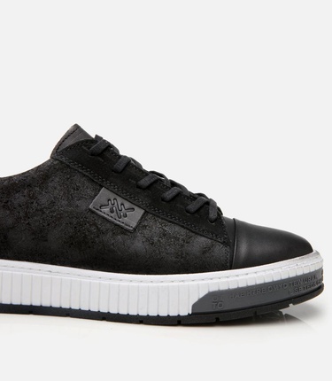  Erkek Deri Siyah Baskılı Spor Ayakkabı