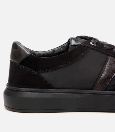  Erkek Deri Siyah Ultra Hafif Tabanlı Spor Ayakkabı