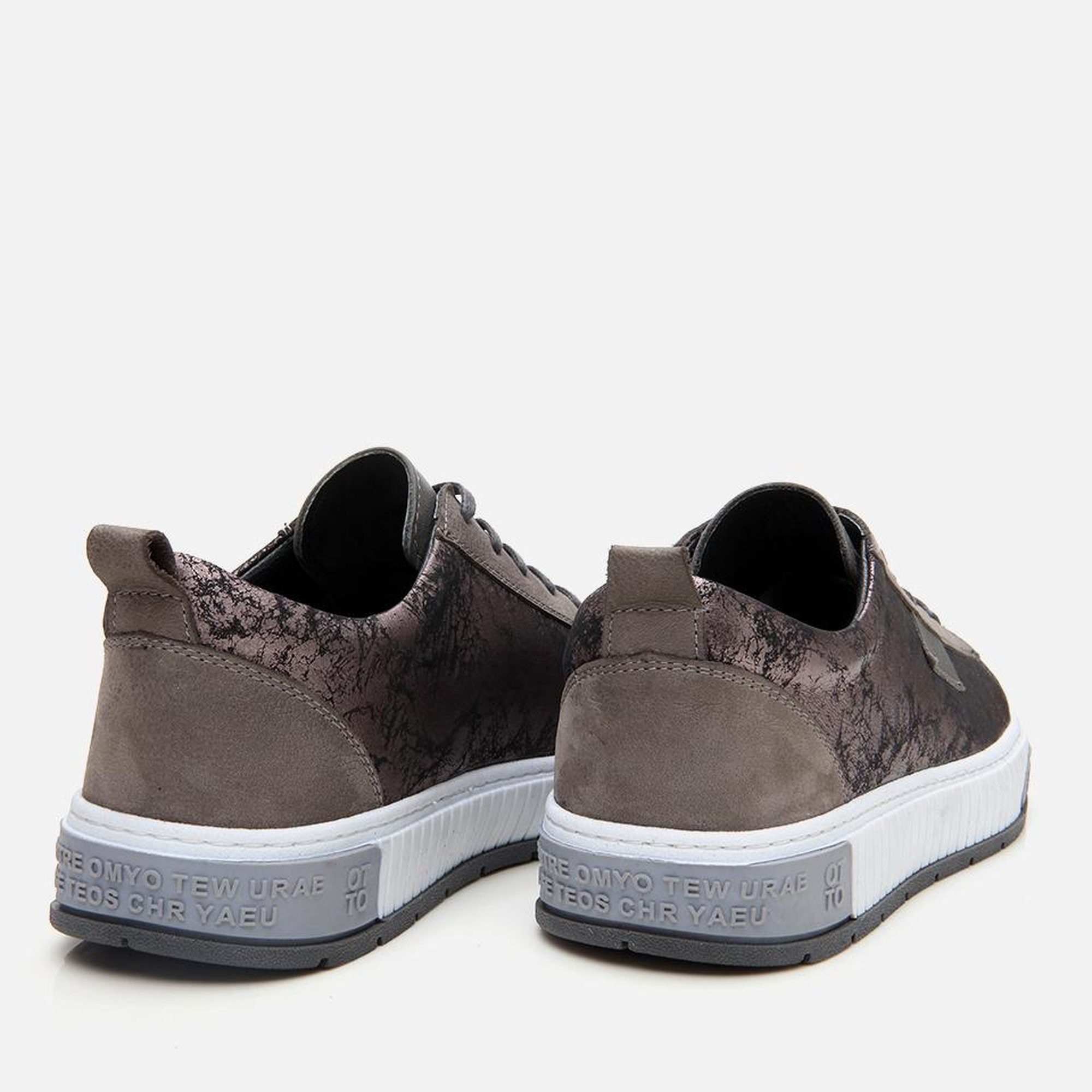 Erkek Deri Gri Baskılı Spor Ayakkabı