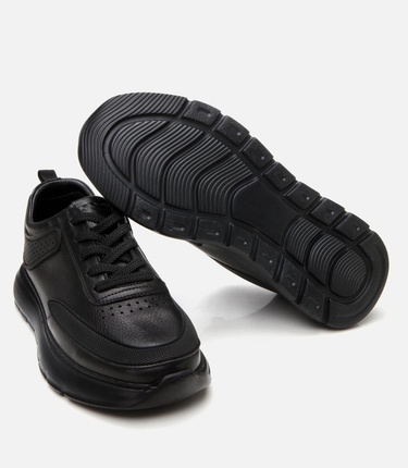  Erkek Deri Siyah Ultra Hafif Tabanlı Spor Ayakkabı