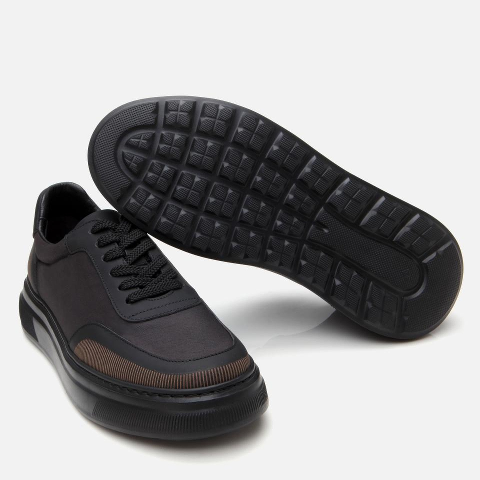 Erkek Deri Siyah Ultra Hafif Tabanlı Spor Ayakkabı