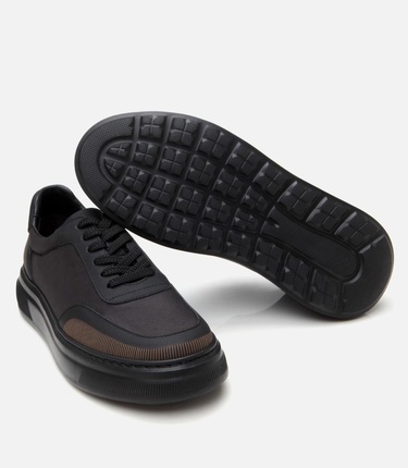  Erkek Deri Siyah Ultra Hafif Tabanlı Spor Ayakkabı