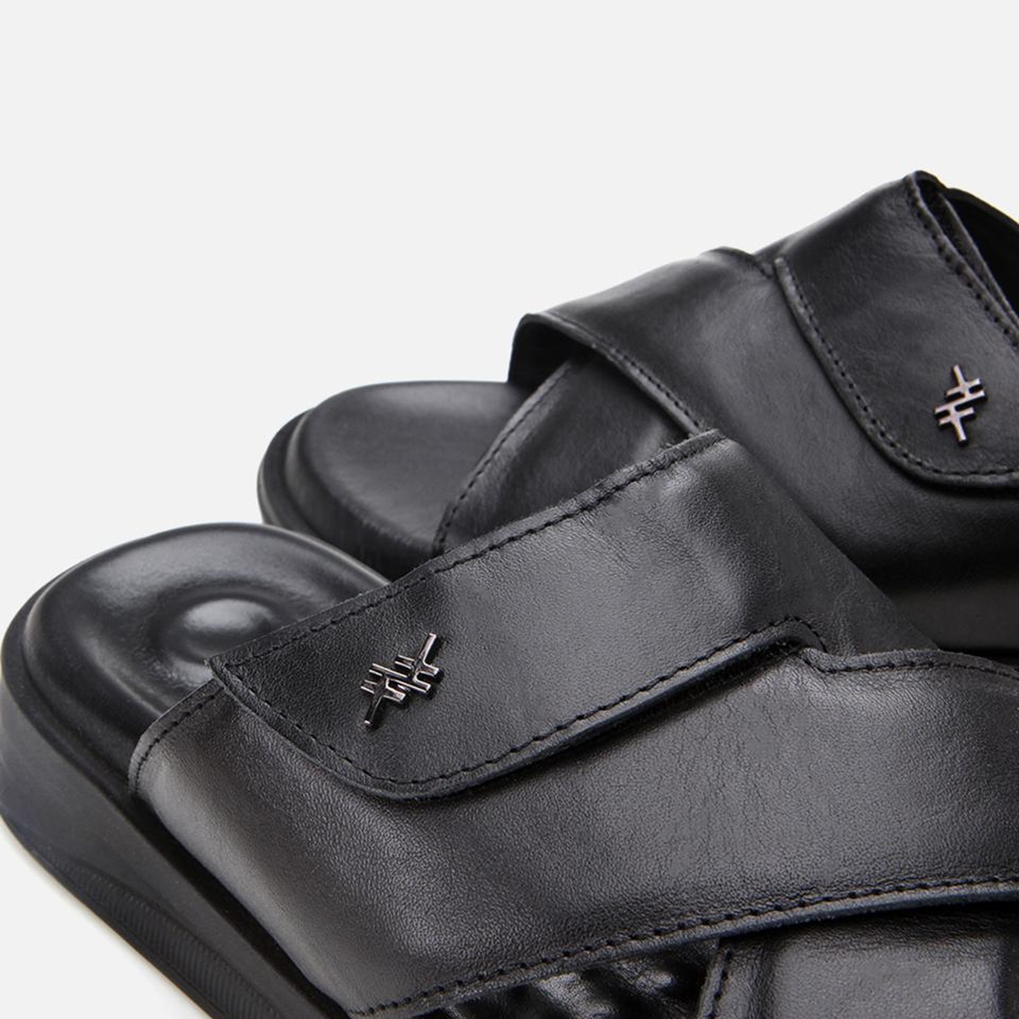 Erkek Deri Siyah Ayarlanabilir Terlik