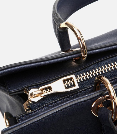  Kadın Lacivert Omuz Çantası