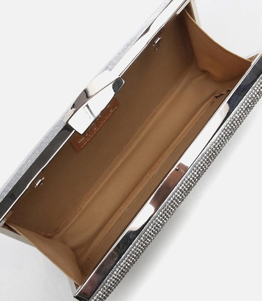  Kadın Lame Portföy