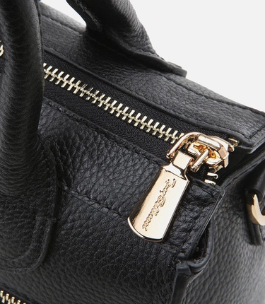  Kadın Deri Siyah Omuz Çantası