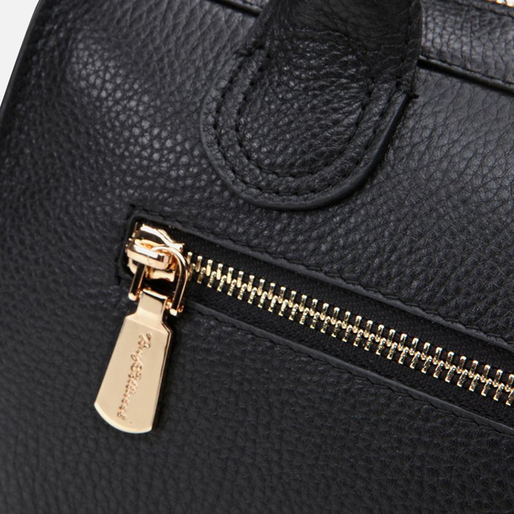 Kadın Deri Siyah Omuz Çantası