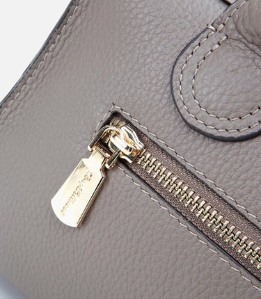  Kadın Deri Vizon Omuz Çantası