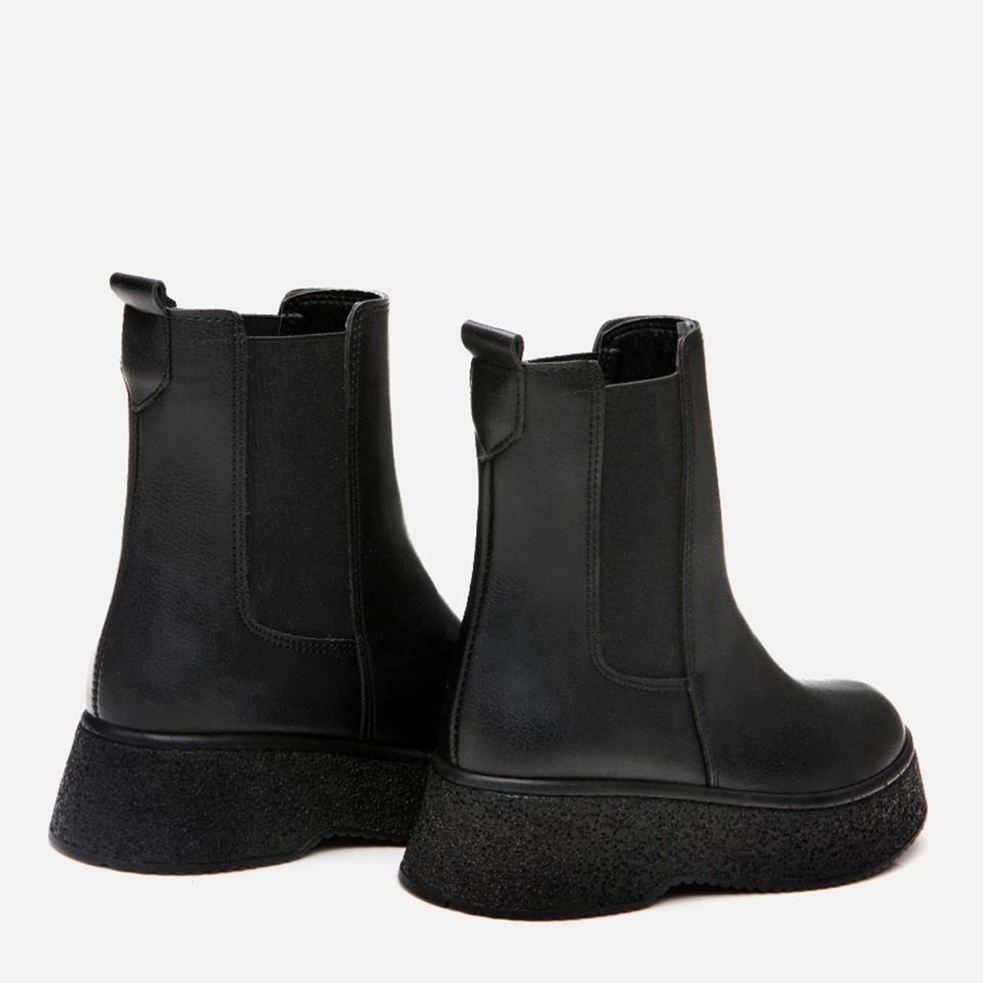 Kadın Siyah Kalın Tabanlı Düz Bot