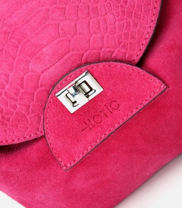  Kadın Deri Pembe Kilit Detaylı Omuz Çantası