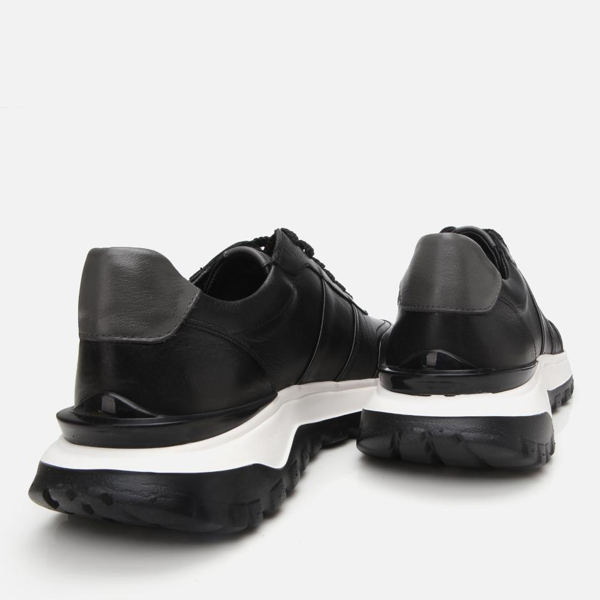 Erkek Deri Siyah Ultra Hafif Tabanlı Spor Ayakkabı