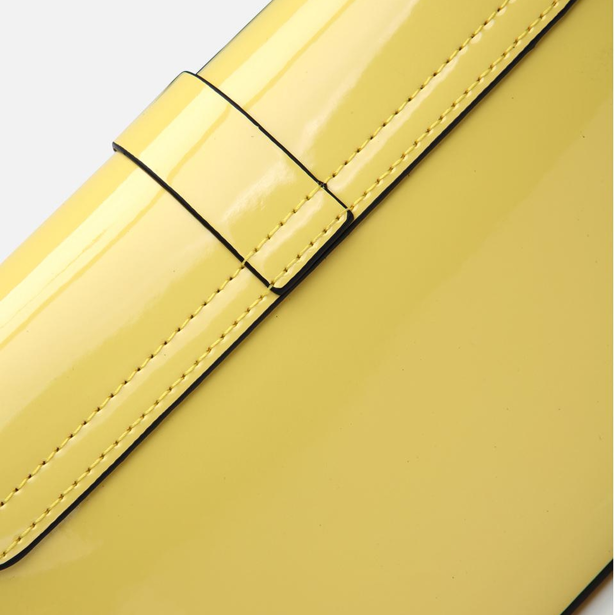 Kadın Sarı Kilit Detaylı Çapraz Askılı Çanta