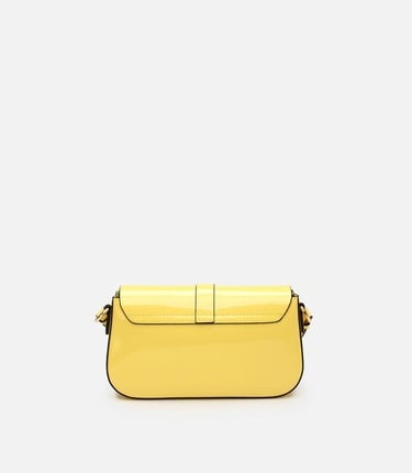  Kadın Sarı Kilit Detaylı Çapraz Askılı Çanta