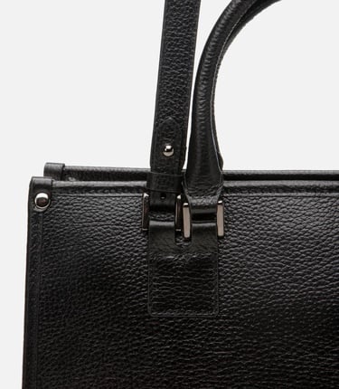  Kadın Deri Siyah Omuz Çantası