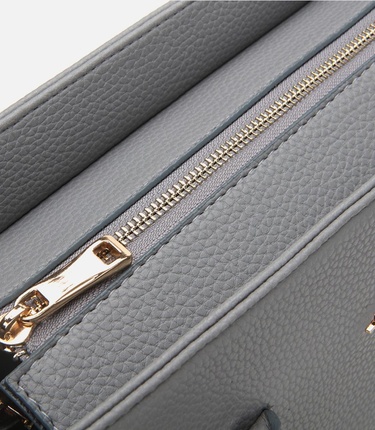  Kadın Gri Omuz Omuz Çantasısı