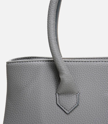  Kadın Gri Omuz Omuz Çantasısı