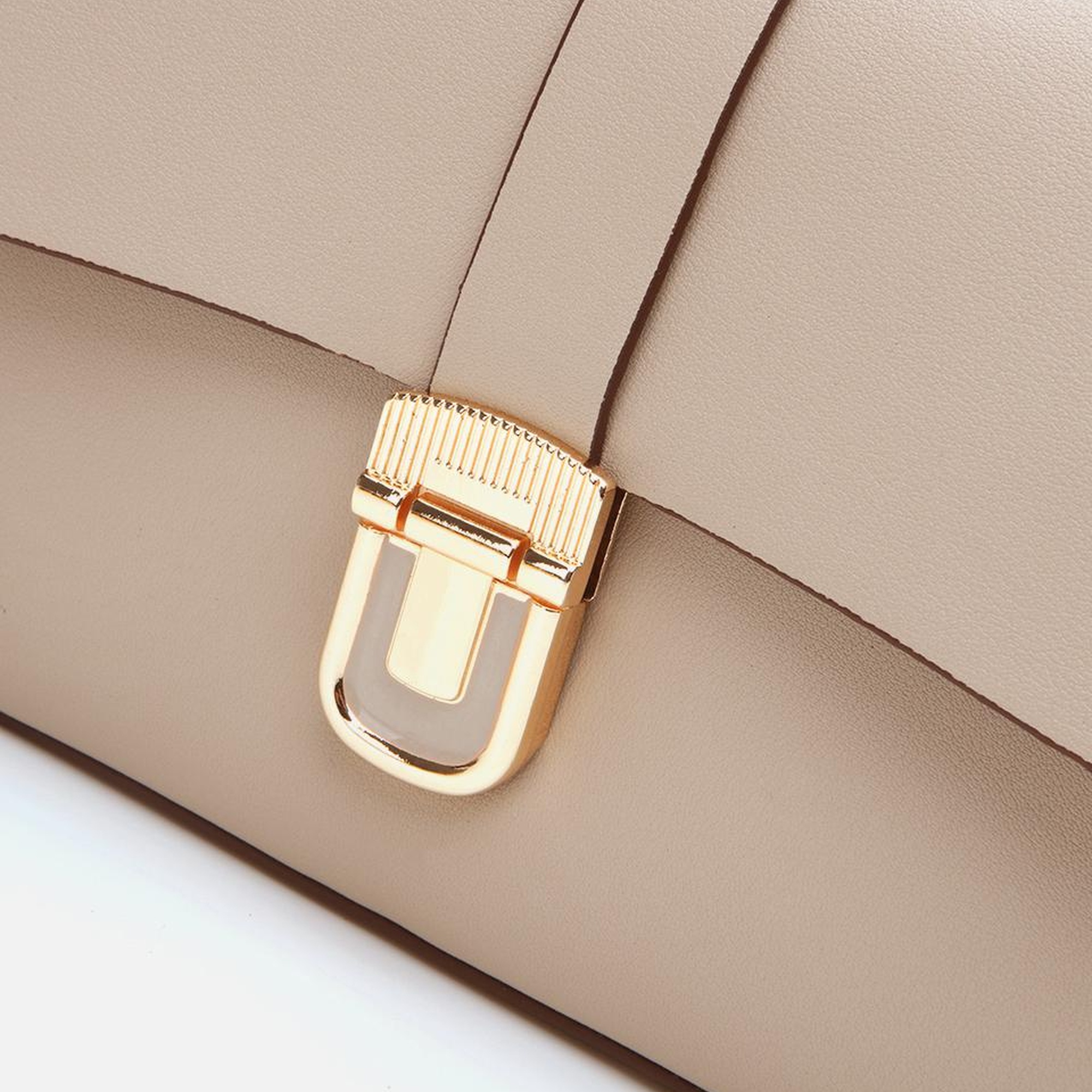 Kadın Bej Kilit Detaylı Çapraz Askılı Çanta