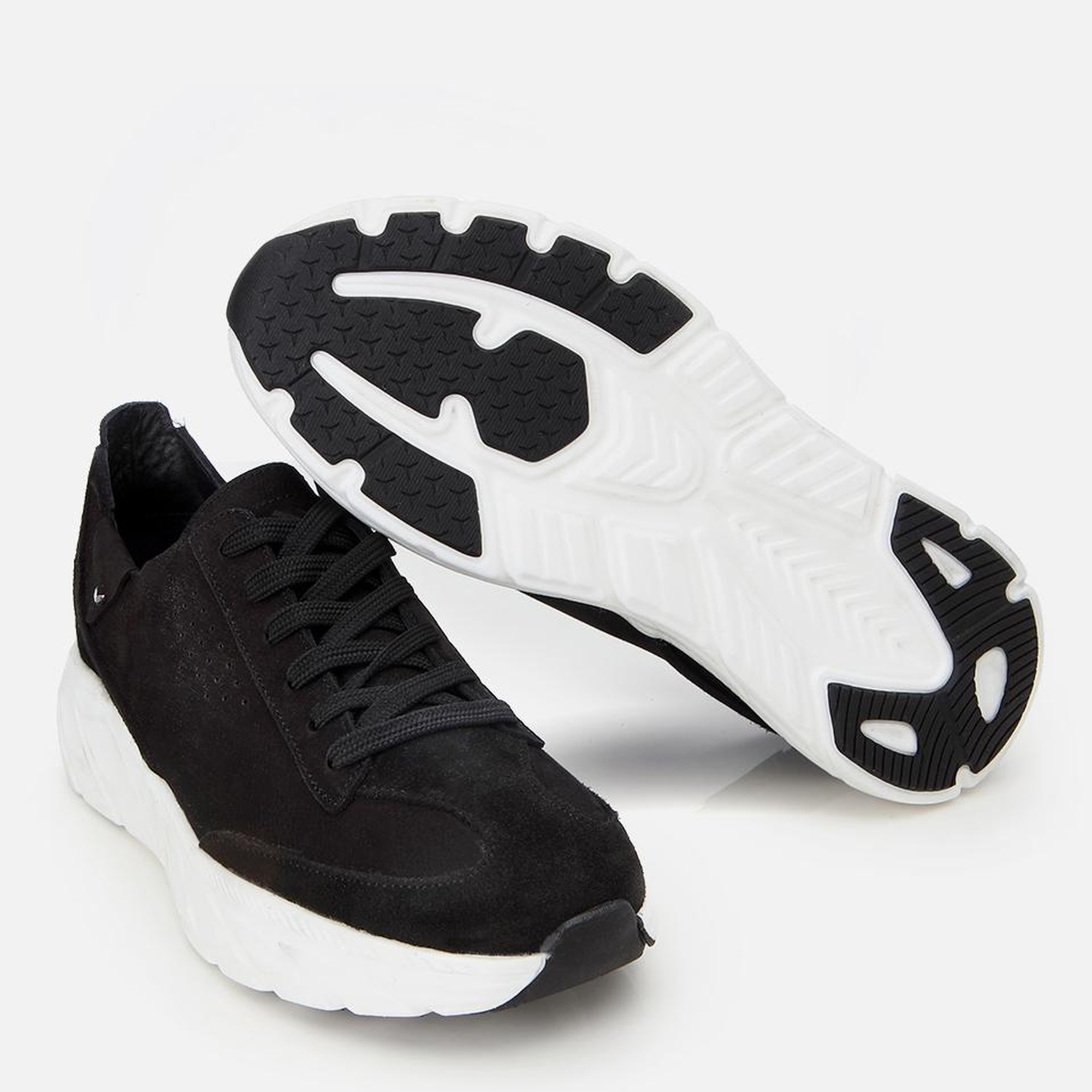 Erkek Nubuk Deri Siyah Ultra Hafif Tabanlı Spor Ayakkabı