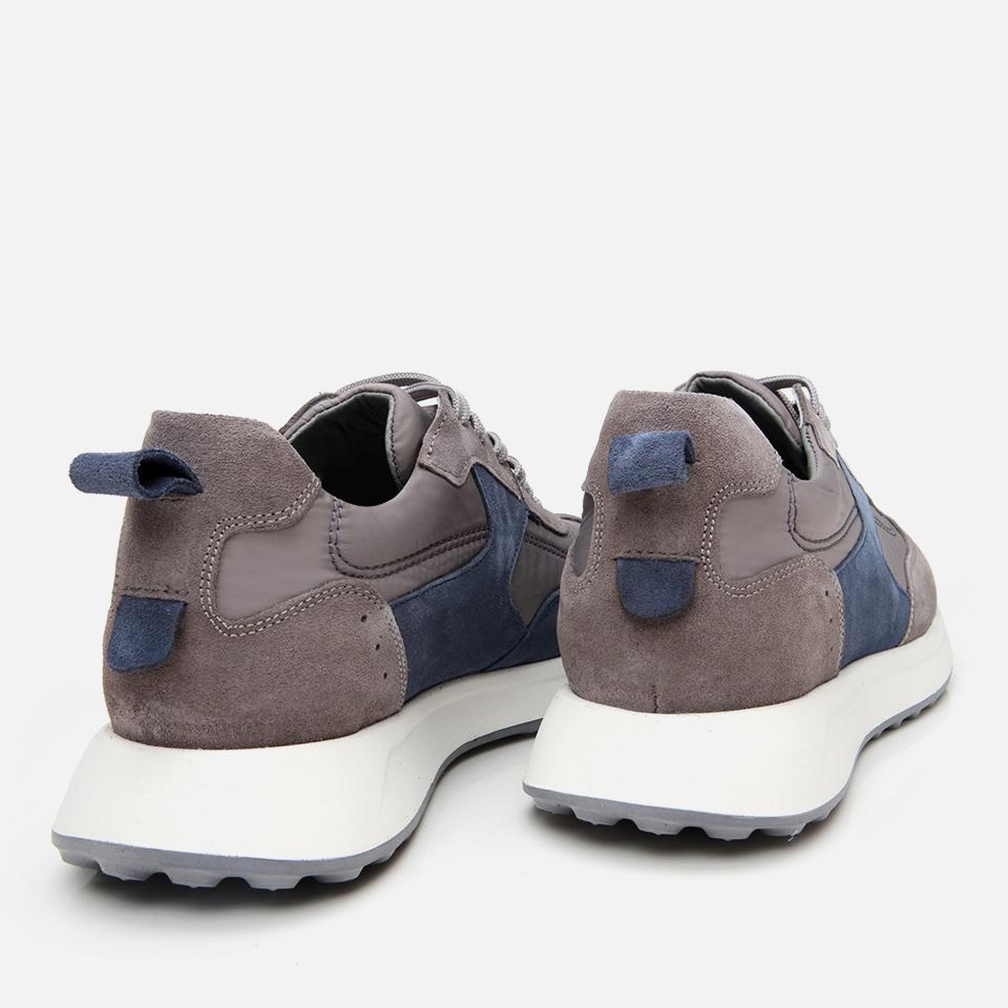 Erkek Süet Deri Gri Ultra Hafif Tabanlı Spor Ayakkabı
