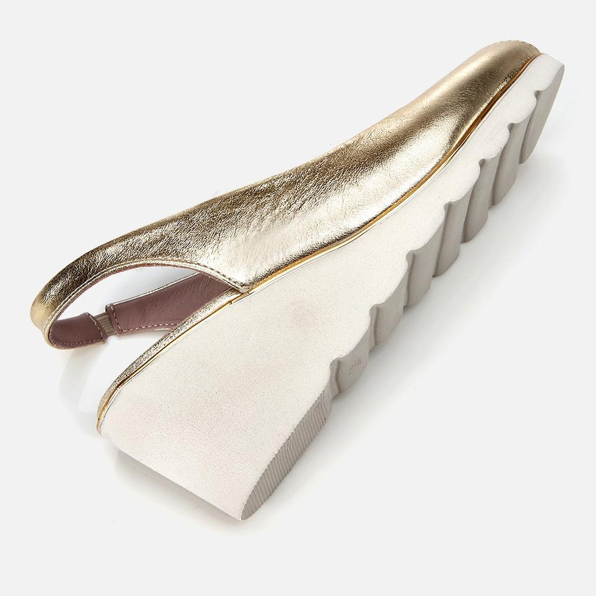 Kadın Deri Gold Tokalı Dolgu Topuklu Sandalet