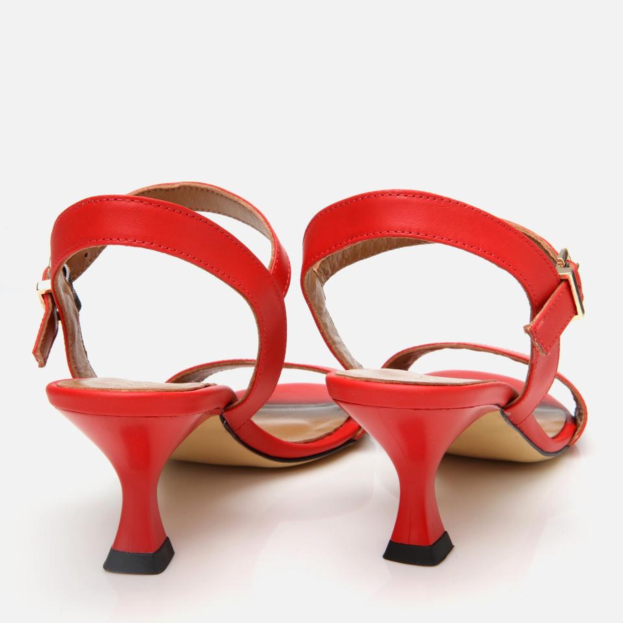 Kadın Deri Kırmızı Kemerli Topuklu Sandalet