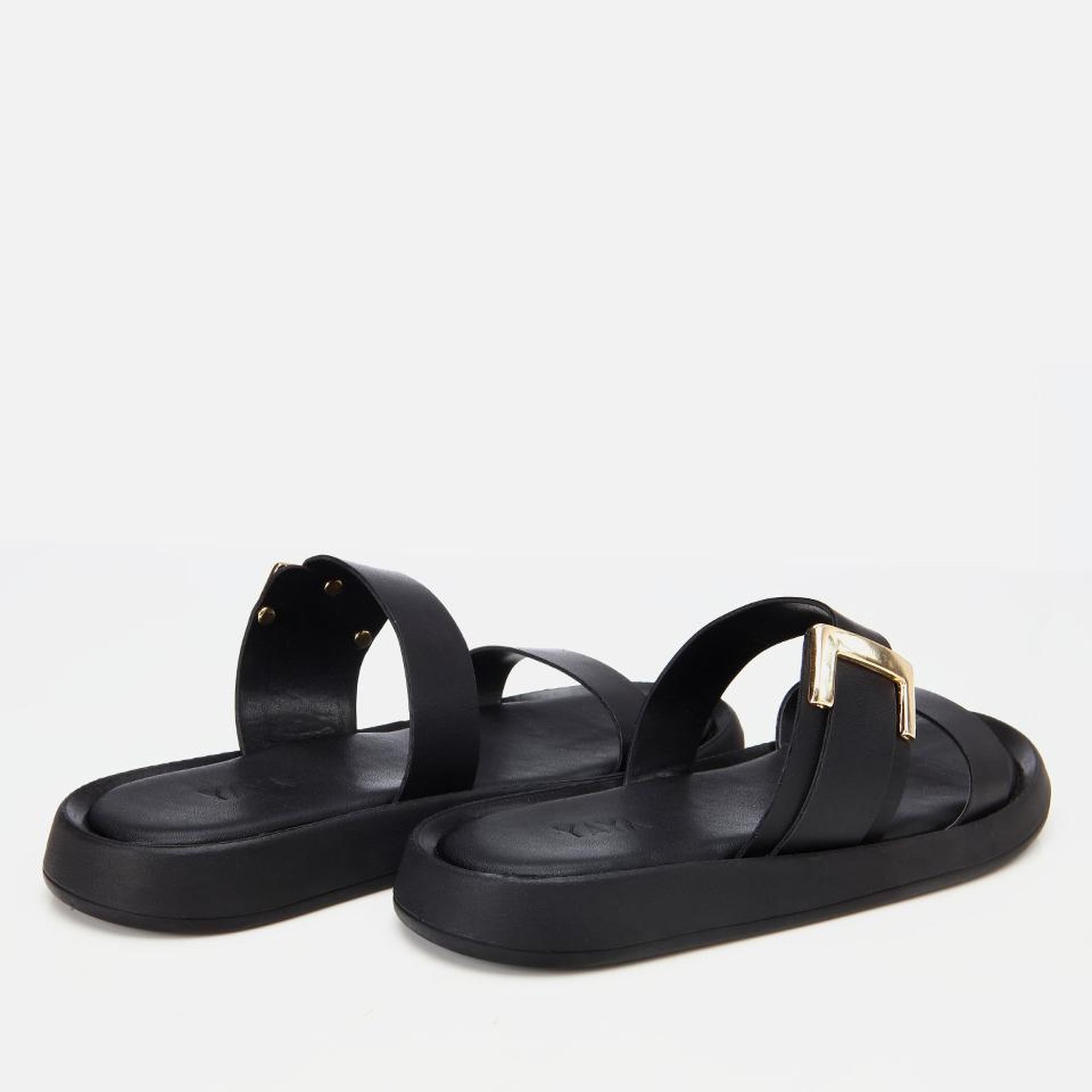 Kadın Siyah Yaya Tokalı Düz Terlik