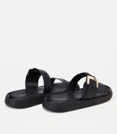  Kadın Siyah Yaya Tokalı Düz Terlik