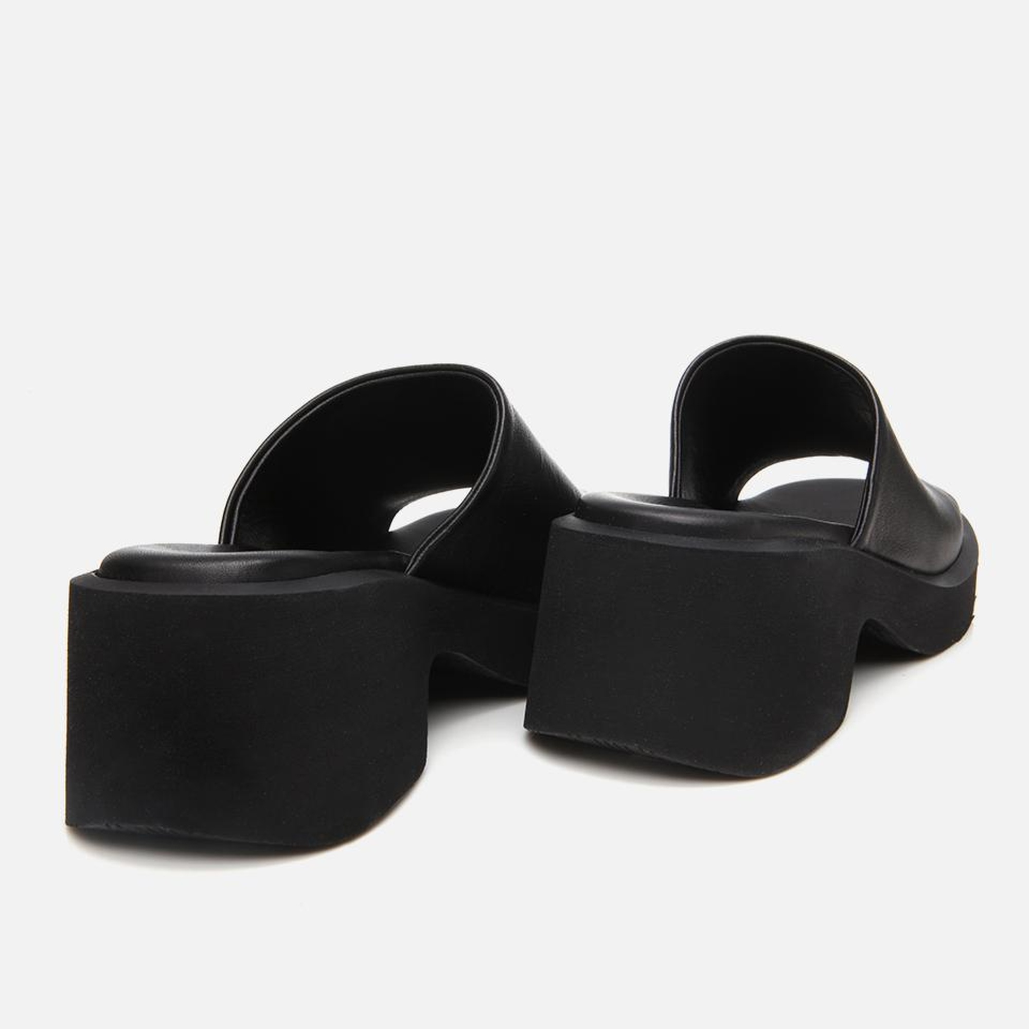 Kadın Deri Siyah Topuklu Terlik