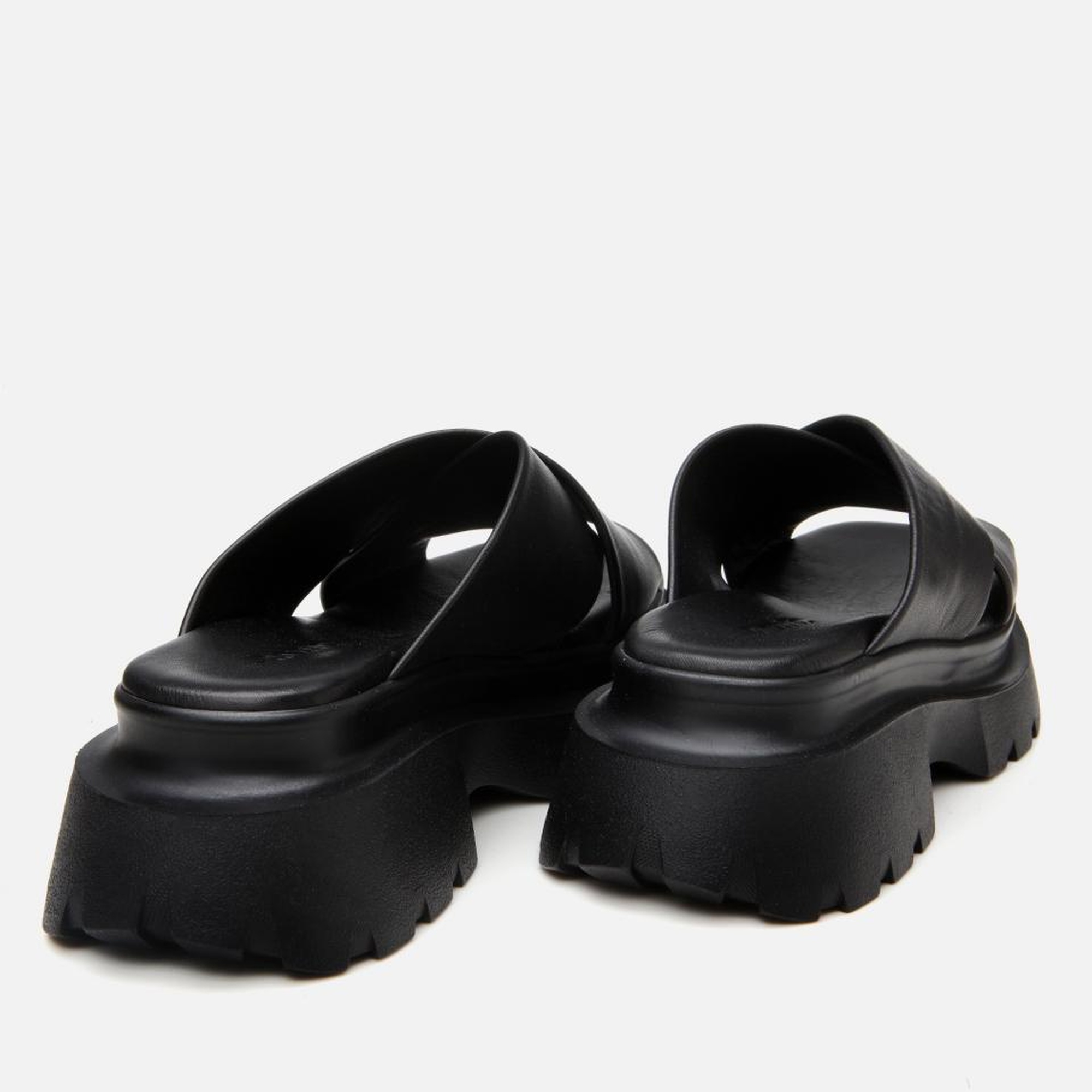 Kadın Deri Siyah Topuklu Terlik