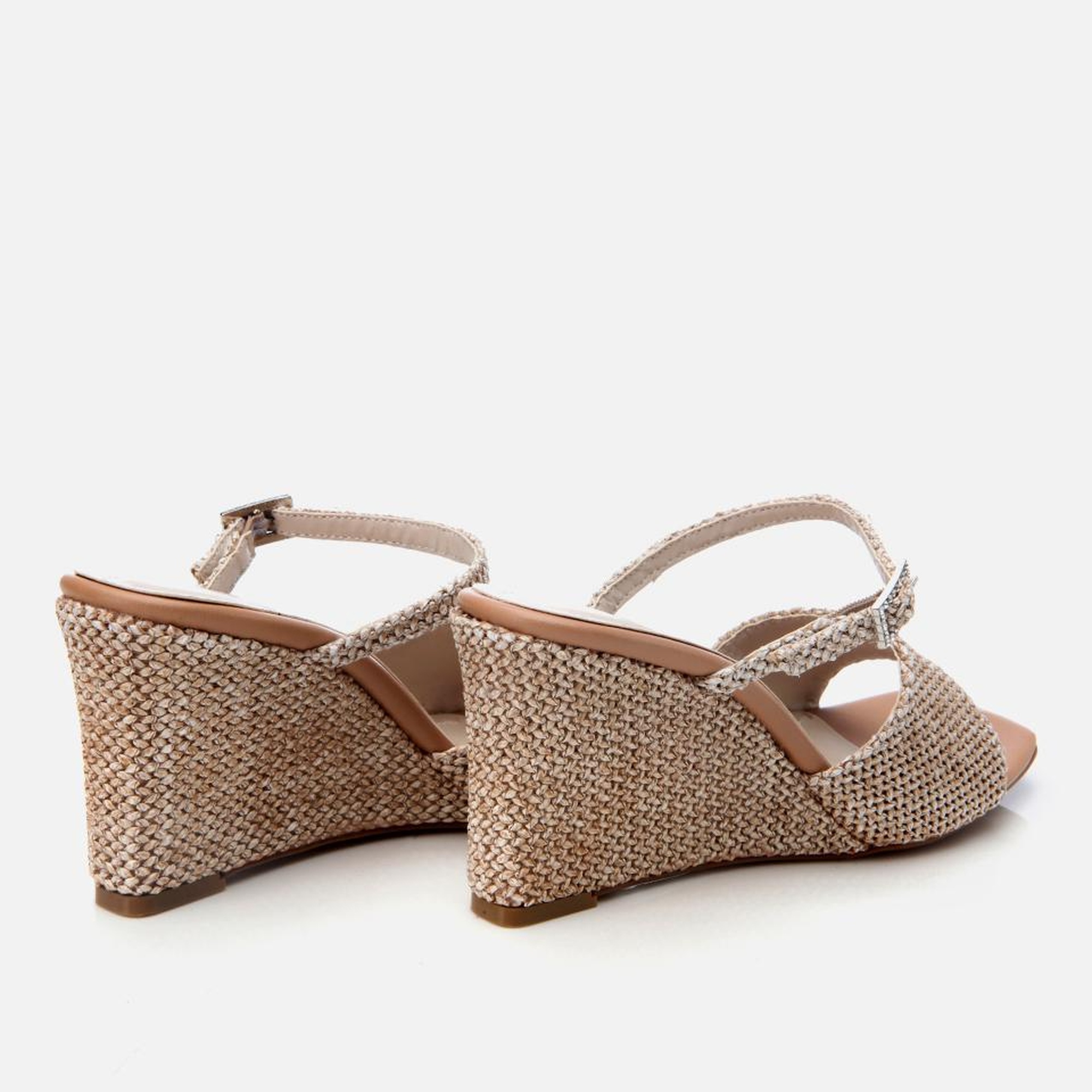 Kadın Bej Hasır Detaylı Dolgu Topuklu Terlik