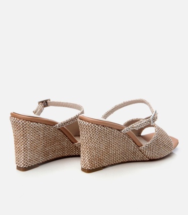  Kadın Bej Hasır Detaylı Dolgu Topuklu Terlik