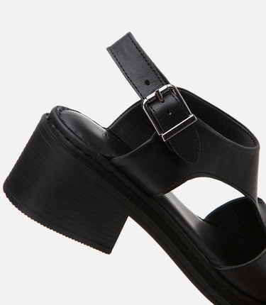  Kadın Deri Siyah Kemerli Rahat Topuklu Sandalet