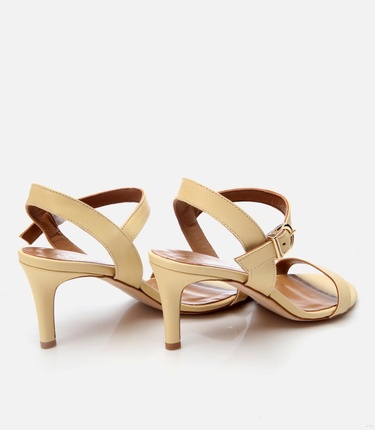  Kadın Deri Sarı Kemerli Topuklu Sandalet