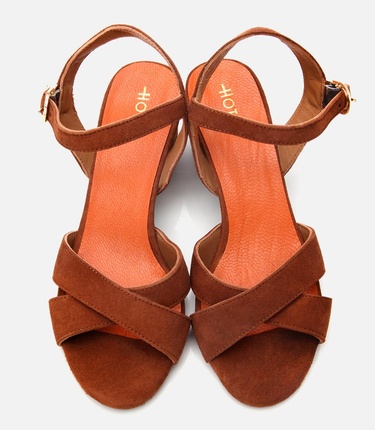  Kadın Süet Deri Taba Kemerli Kalın Topuklu Sandalet