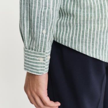  GANT Erkek Yeşil Regular Fit Düğmeli Yaka Çizgili Keten Gömlek