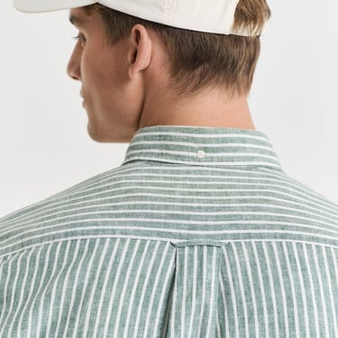  GANT Erkek Yeşil Regular Fit Düğmeli Yaka Çizgili Keten Gömlek