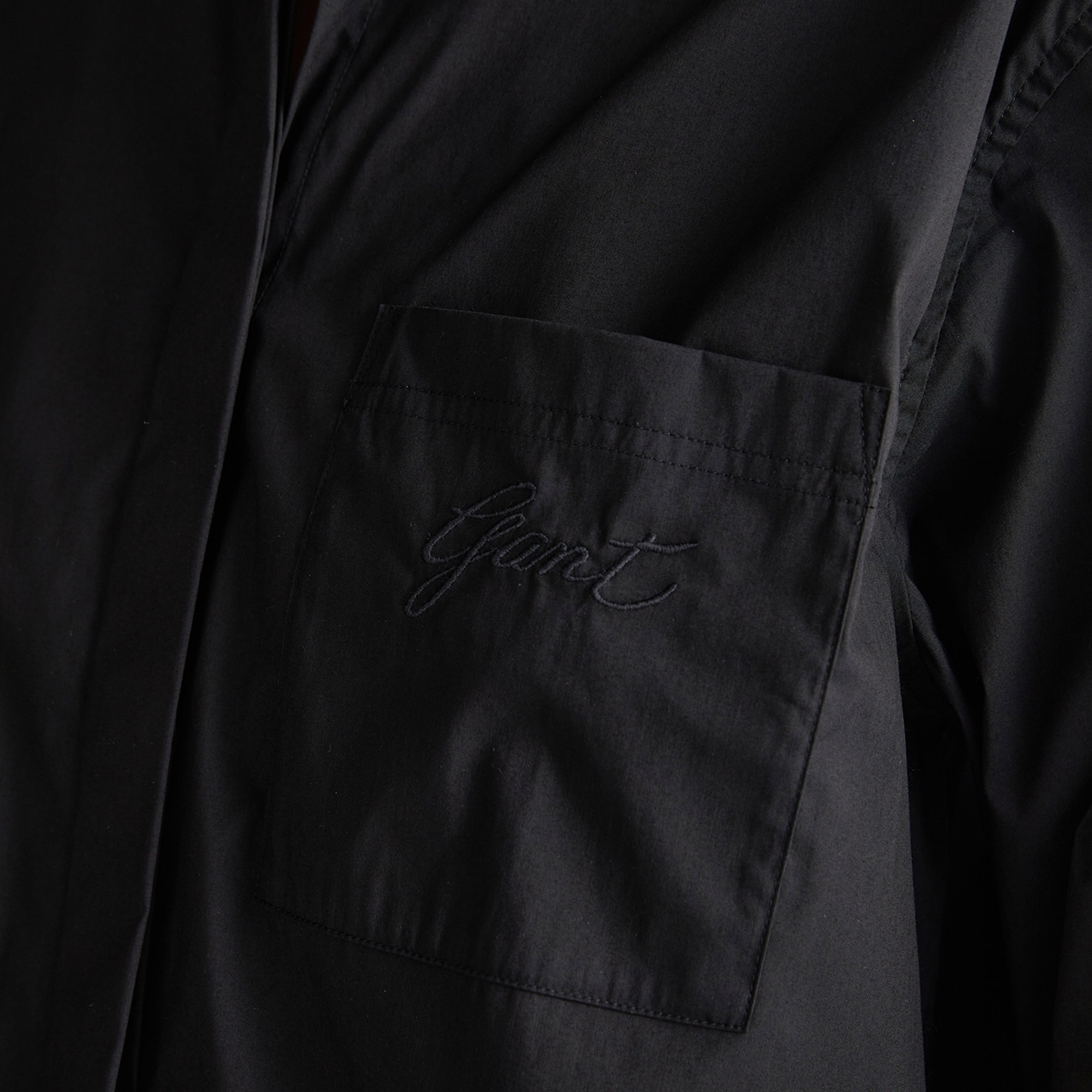 GANT Kadın Siyah Klasik Yaka Gömlek