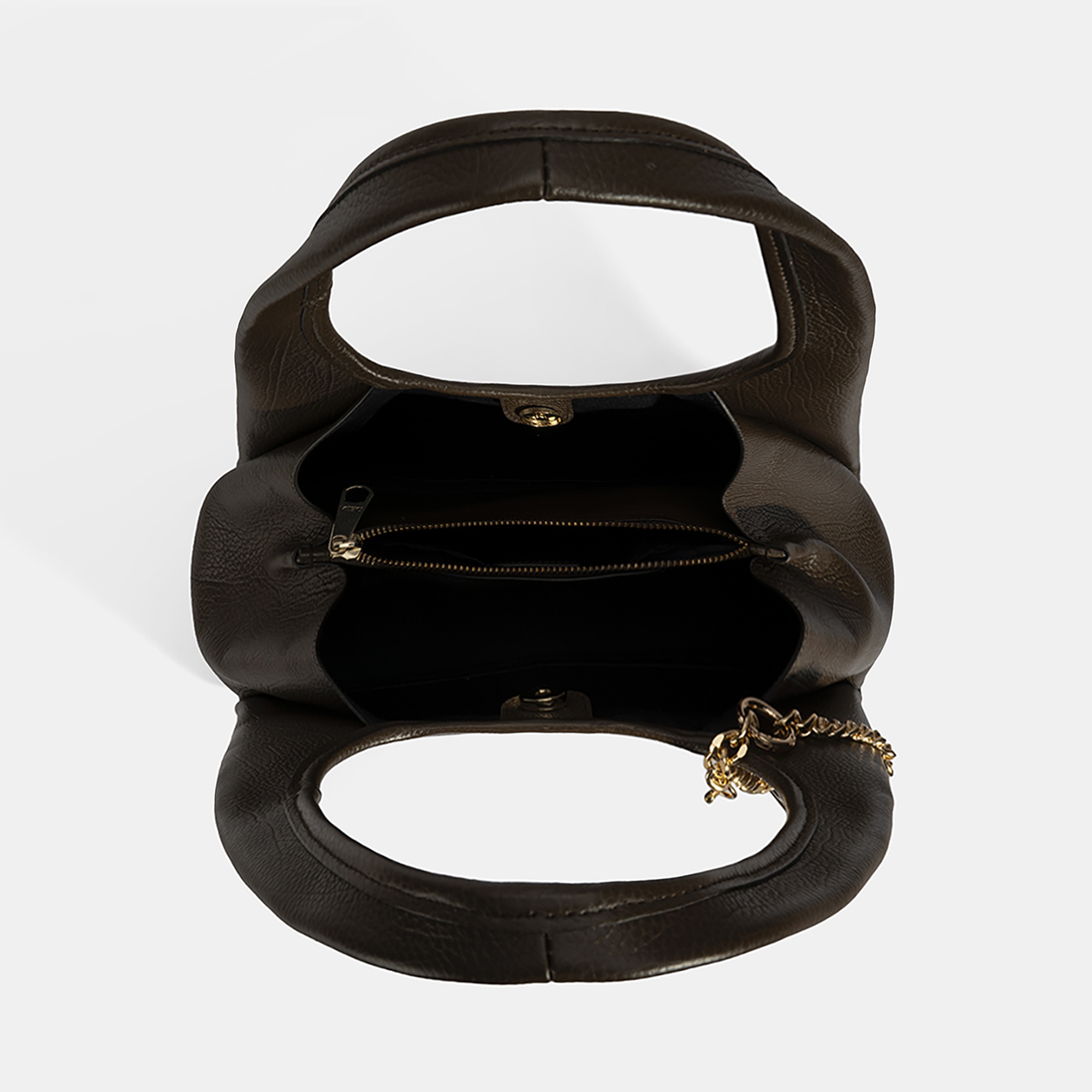 Kadın Kahve Charm Aksesuarlı Deri Omuz Çantası